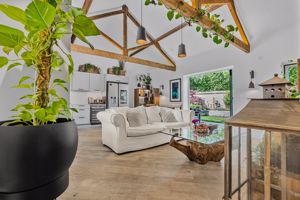 Photo 4- click for photo gallery